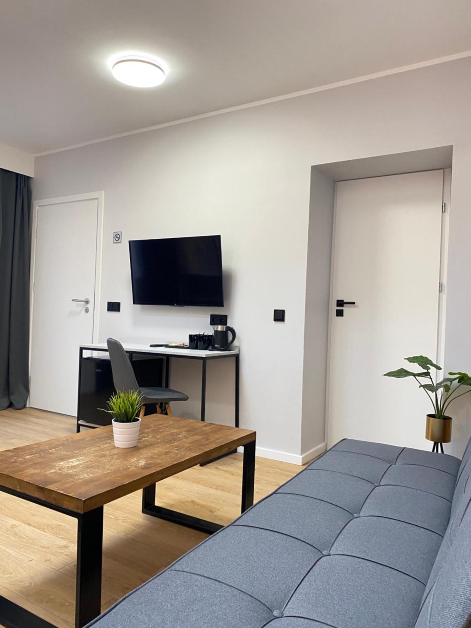 Cube House Aparthotel Krasków Eksteriør bilde
