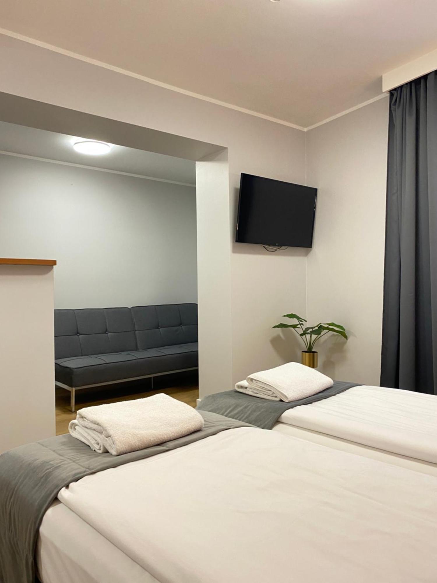Cube House Aparthotel Krasków Eksteriør bilde