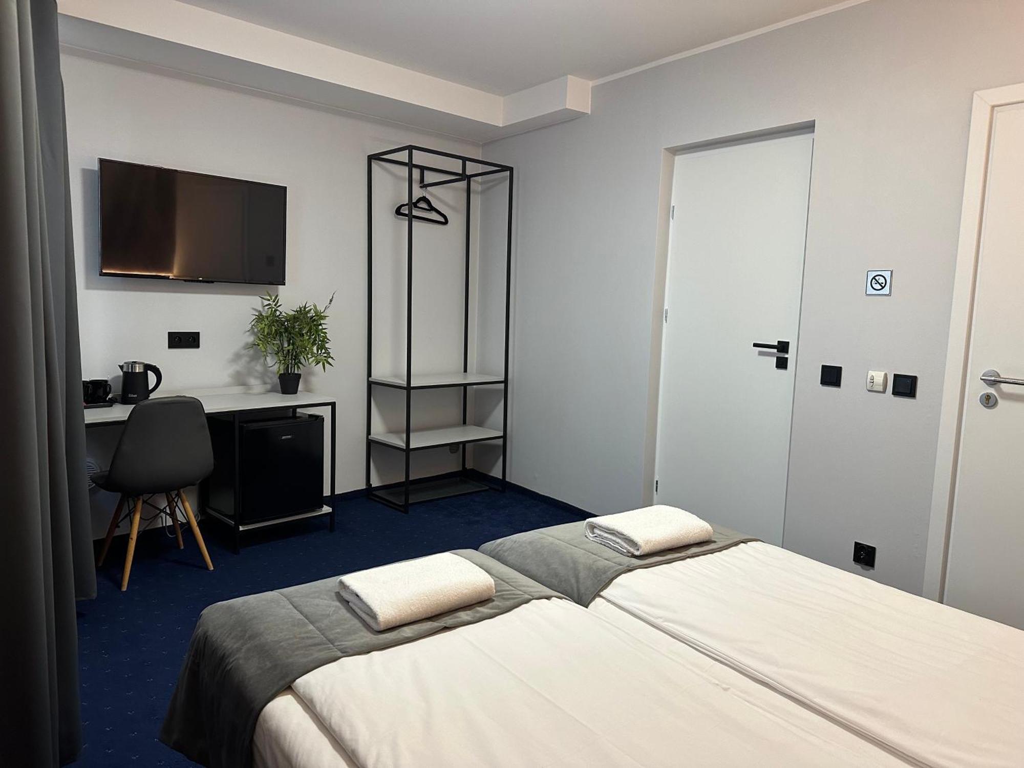 Cube House Aparthotel Krasków Eksteriør bilde
