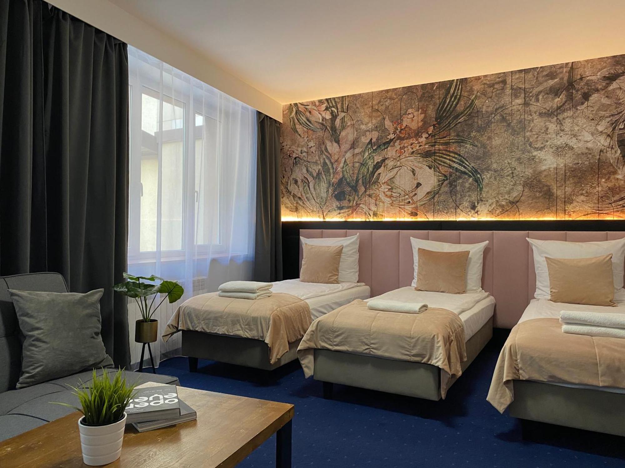 Cube House Aparthotel Krasków Eksteriør bilde